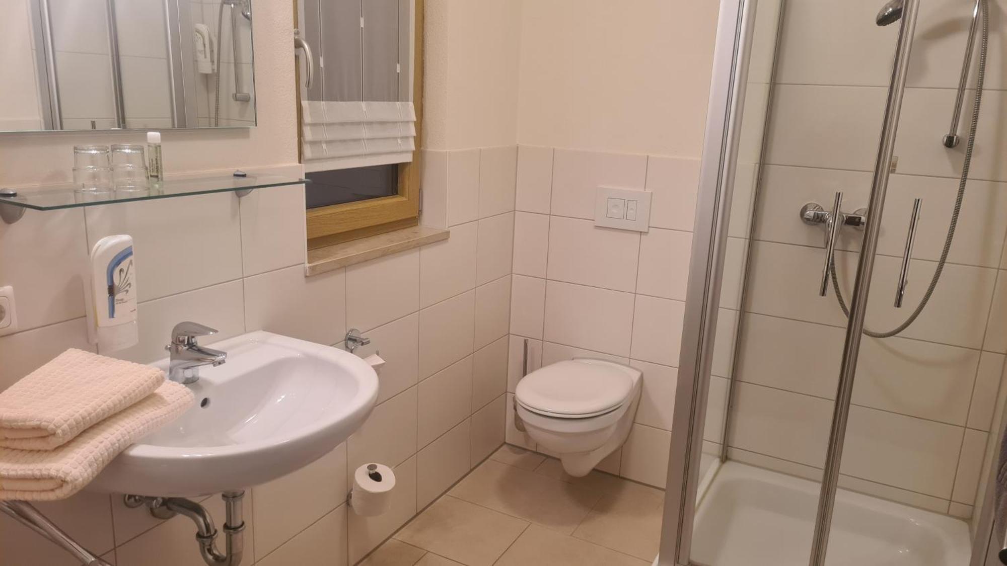 Landhotel Winter Affing Екстериор снимка